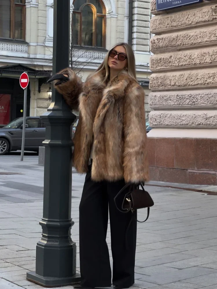 Mulheres chiques engrossar quente fofo casacos de pele do falso elegante lapela mangas compridas casaco curto outono inverno senhora quente rua