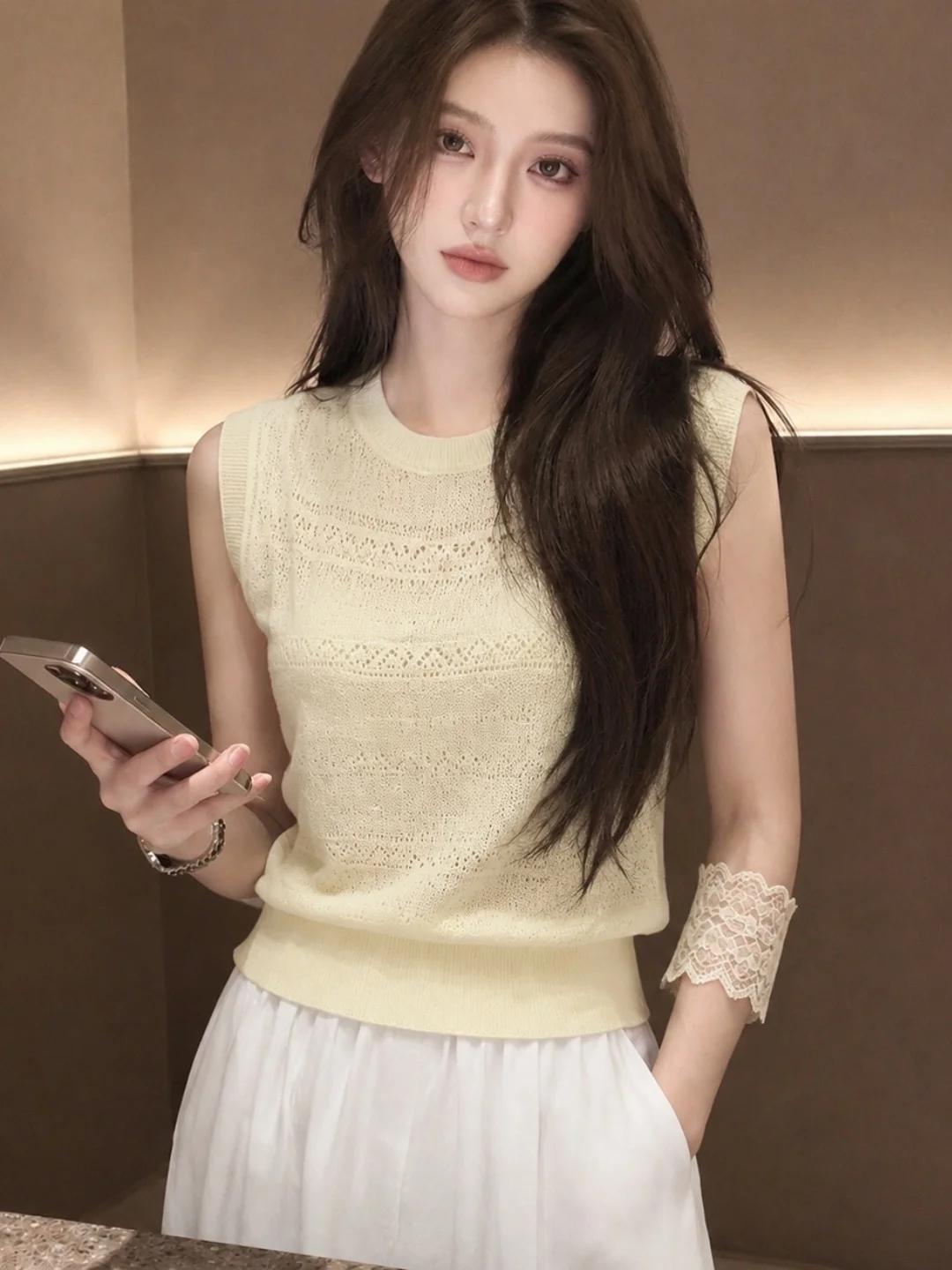 

Sweet Style Hollow out Design Lightweight Ice Silk Knitted Vest round Neck Fashionable Top for Summer 2026 Korean Version
