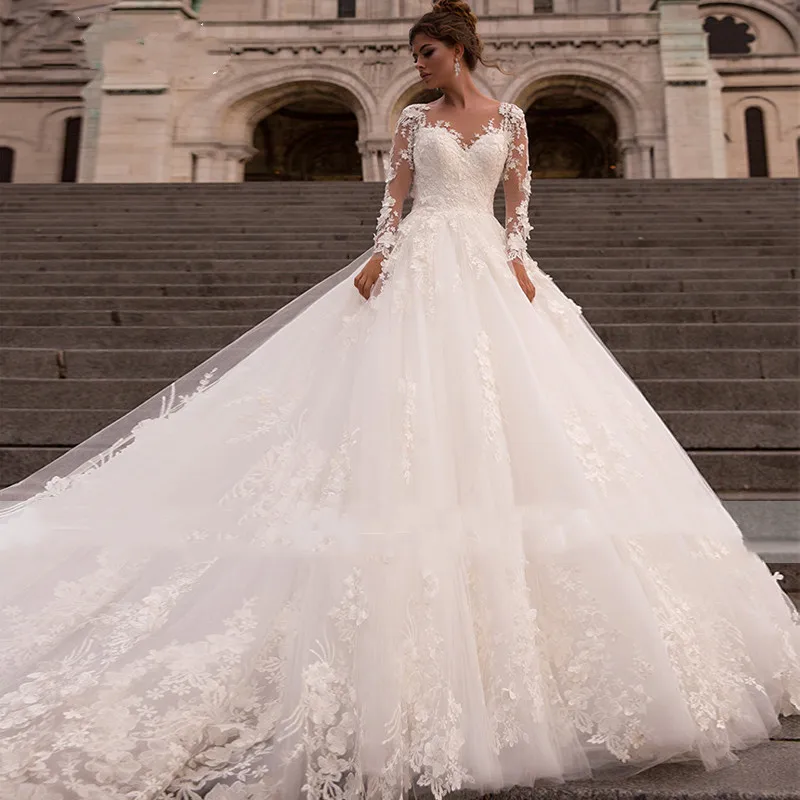 

Luxury Elegant Fashion Wedding Lace Appliqués Round Neck Long Sleeves Backless Bridal Dress Tulle Beach Cathedral Sweeper Train