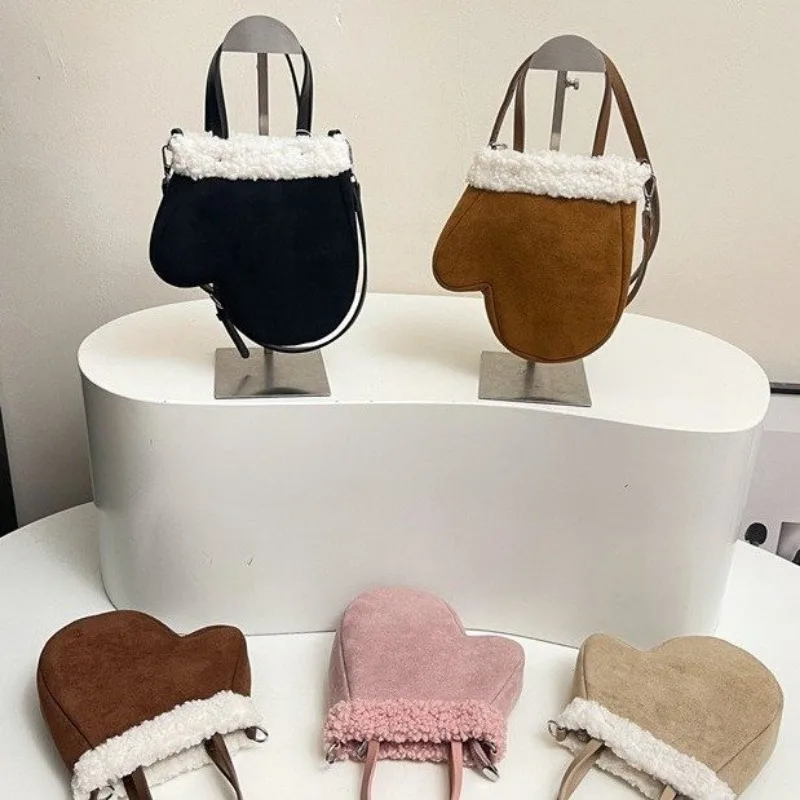 

Chic Effortless Diaper Bag Tote Baby Daily Work Business Event Exquisite Versatile Sophisticated Parenting Functional Practical