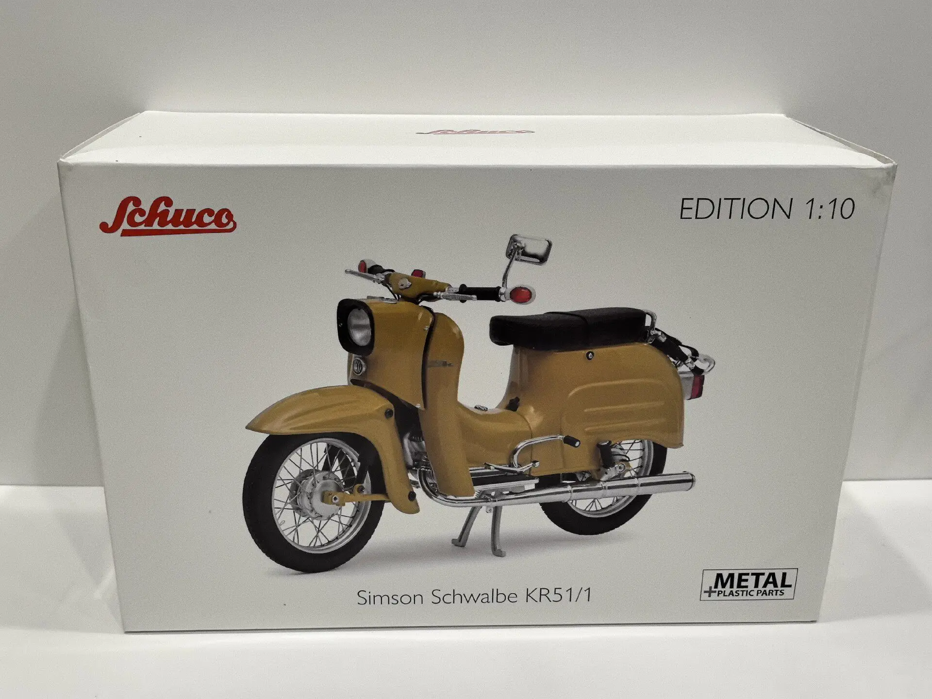 

Diecast Schuco 1/10 Scale Simson Schwalbe KR51/1 Motorcycle D6M7 Alloy Car Model