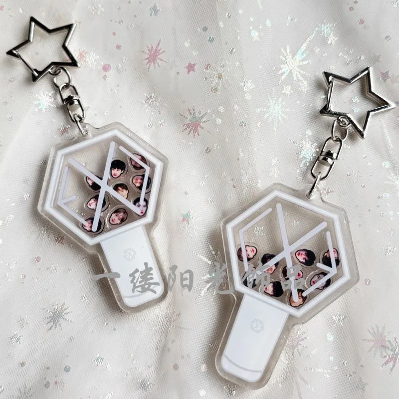 Kawaii Korean KPOP Cartoon Acrylic Keychain  Mini kpop merch Gifts Exquisite Idol for Fans Collection