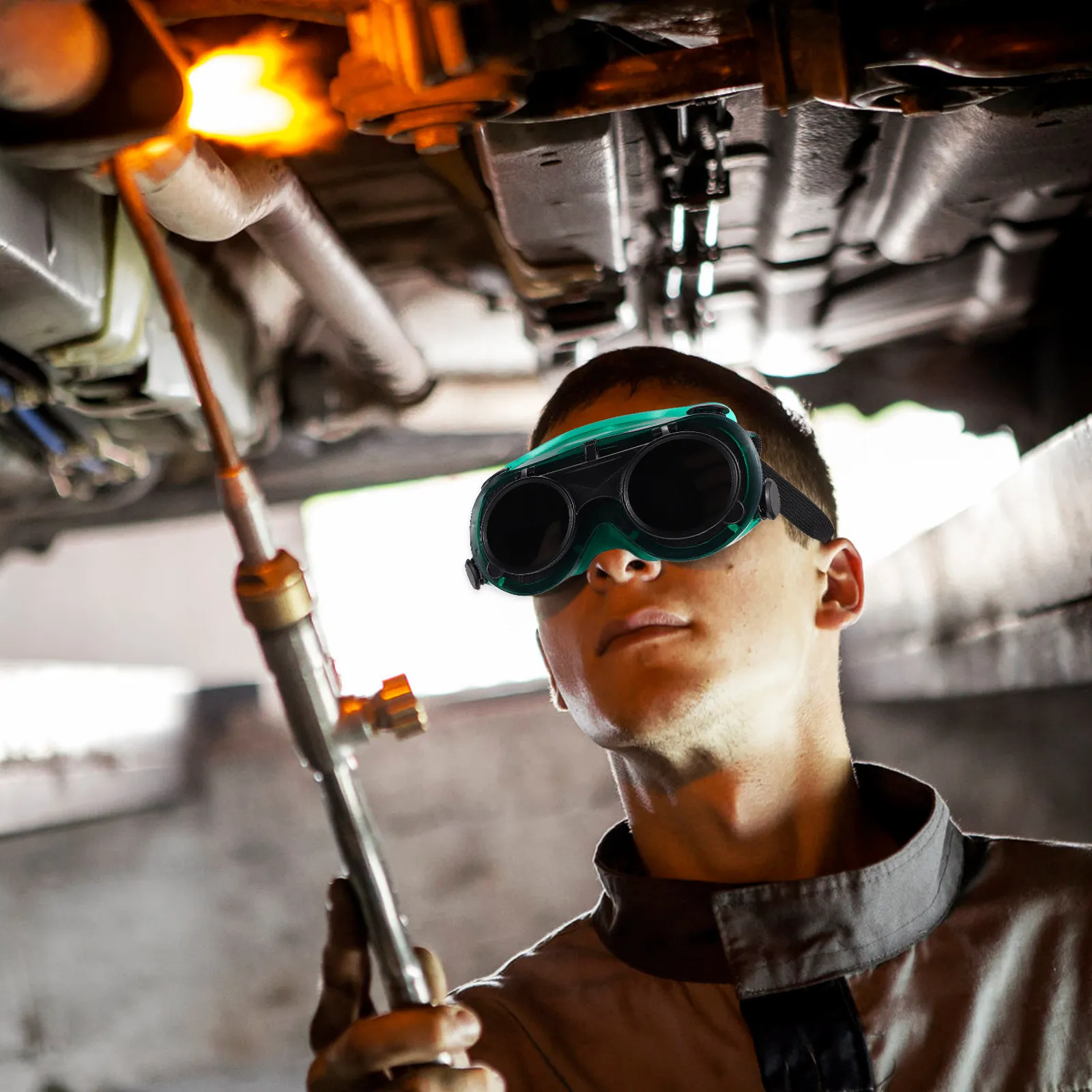 

2 шт. защитные сварочные очки с откидной линзой, надеваемые поверх очков для близорукости, с защитой от яркого света, песка и гравия