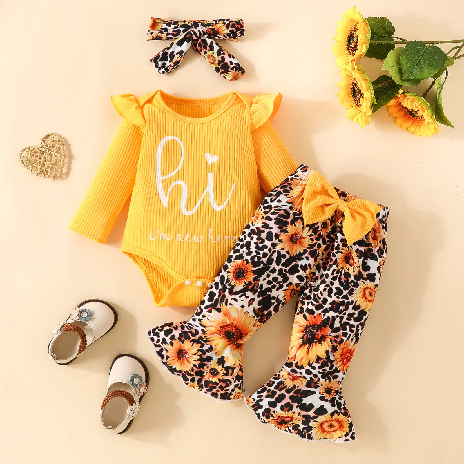 Newborn Infant Girls Clothing Long Sleeve Romper Bodysuit Floral Prints Bell Bottoms Pants Headband 3Pcs Outfits For Girls 0-18M