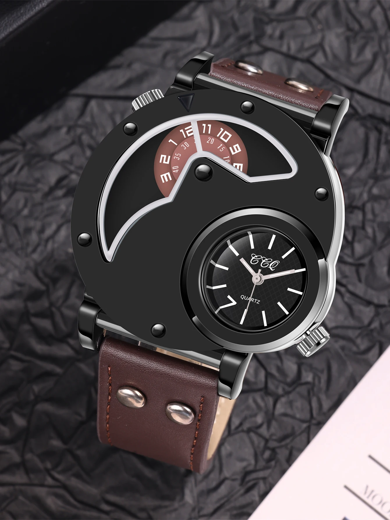 ساعة كوارتز بسيطة وفريدة من نوعها، مناسبة لهدايا عيد الميلاد والهالوين #3