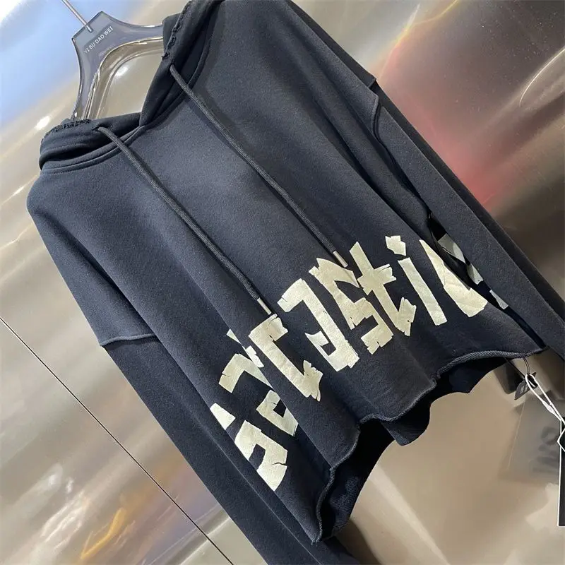 خريف جديد أسود رسالة مطبوعة المتعثرة ثقوب لا حدود لها المرأة مقنعين البلوز