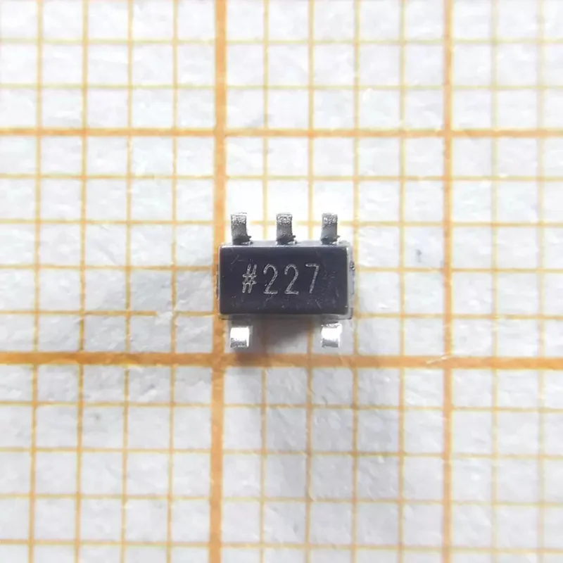 (5-20pcs) AD8605ARTZ SOT-23-5 100% Original In Stock 5V/us 0.2pA 10MHz AD8605ARTZ-REEL7