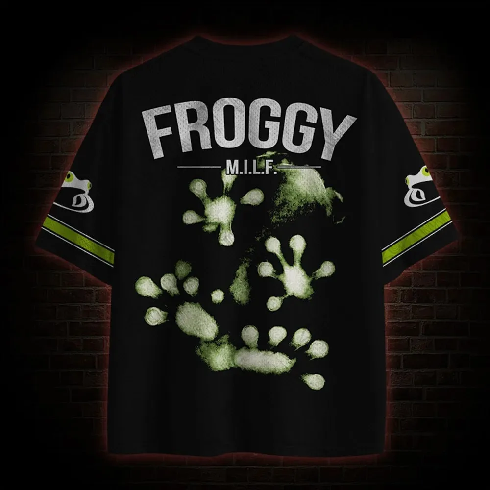 Summer Fashion New Design The World of Frogs 3D Print Men Women V-Neck Sports TShirt Street Breath Quickdry Y2K Family Clothing