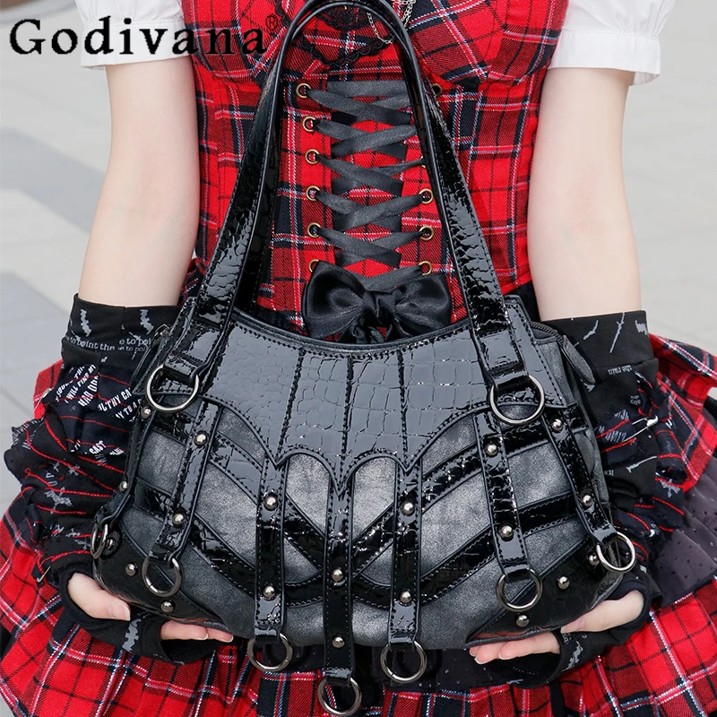 

Y2k Subculture Japanese Original Punk Goth Style Handbag Rivet Bud Sweet Cool Girl Spice Jk Fashion Versatile Messenger Bag