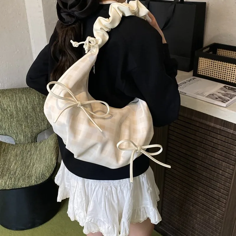 Luxury Functional Designer Diaper Bag For Women Fashionable Large Capacity Tote Elegant Leather Crossbody Handbag Practical