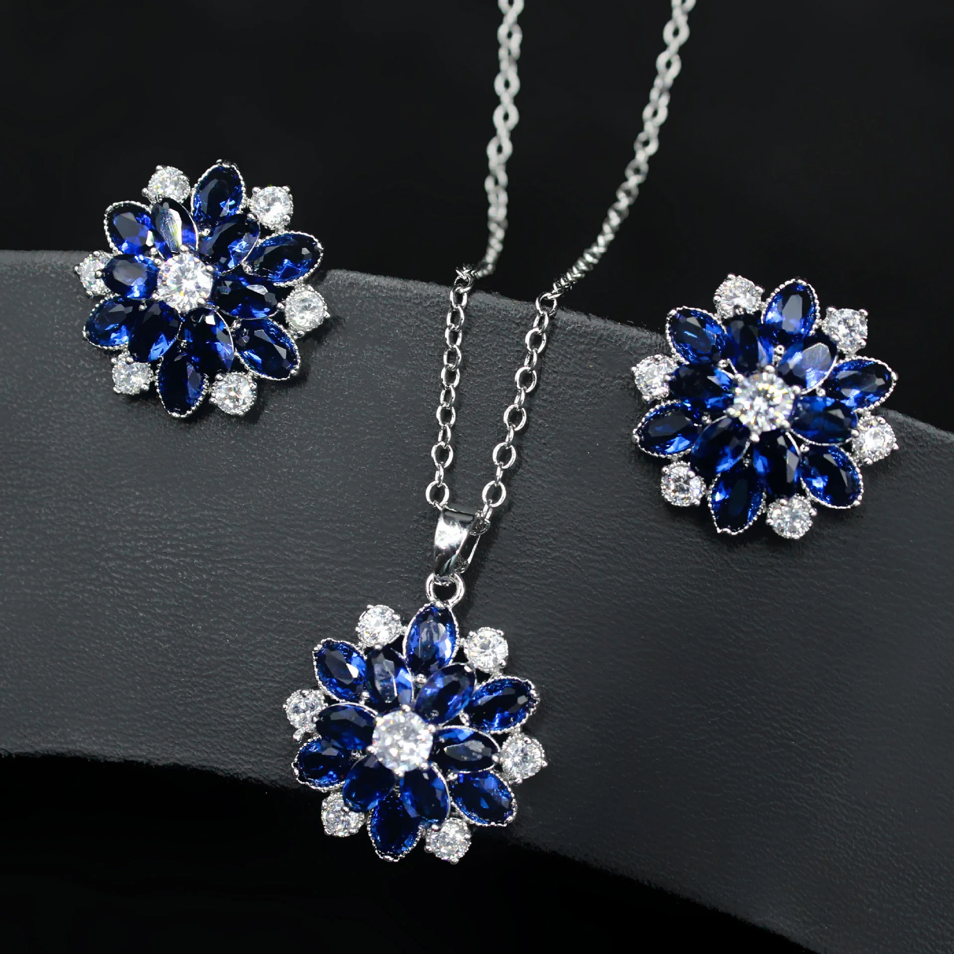 Luxury brand genuine real jewels New Korean fashion rose Zircon Pendant Necklace Earrings two-piece set snowflake clavicle chain