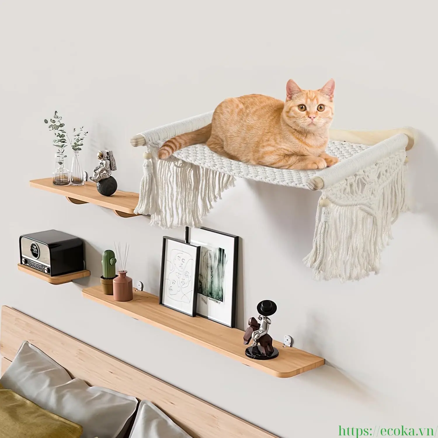 

Customize Wall-Mounted Eco-Friendly Waterproof Cat Pet Cage with Wooden Shelf Cotton Rope Solid Classic Boho Style Cat Furniture