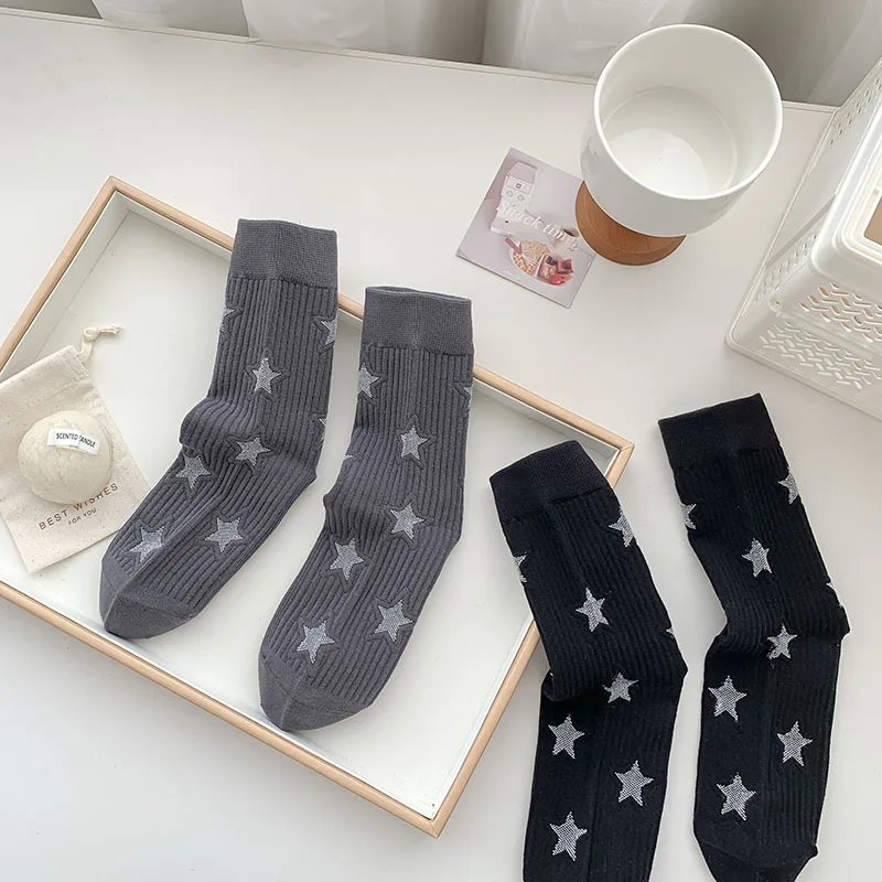 1/4 زوج نجمة مطبوعة المرأة منتصف جوارب أنبوبية لينة مريحة امتصاص العرق تنفس كل موسم الكورية نمط الجوارب غير رسمية