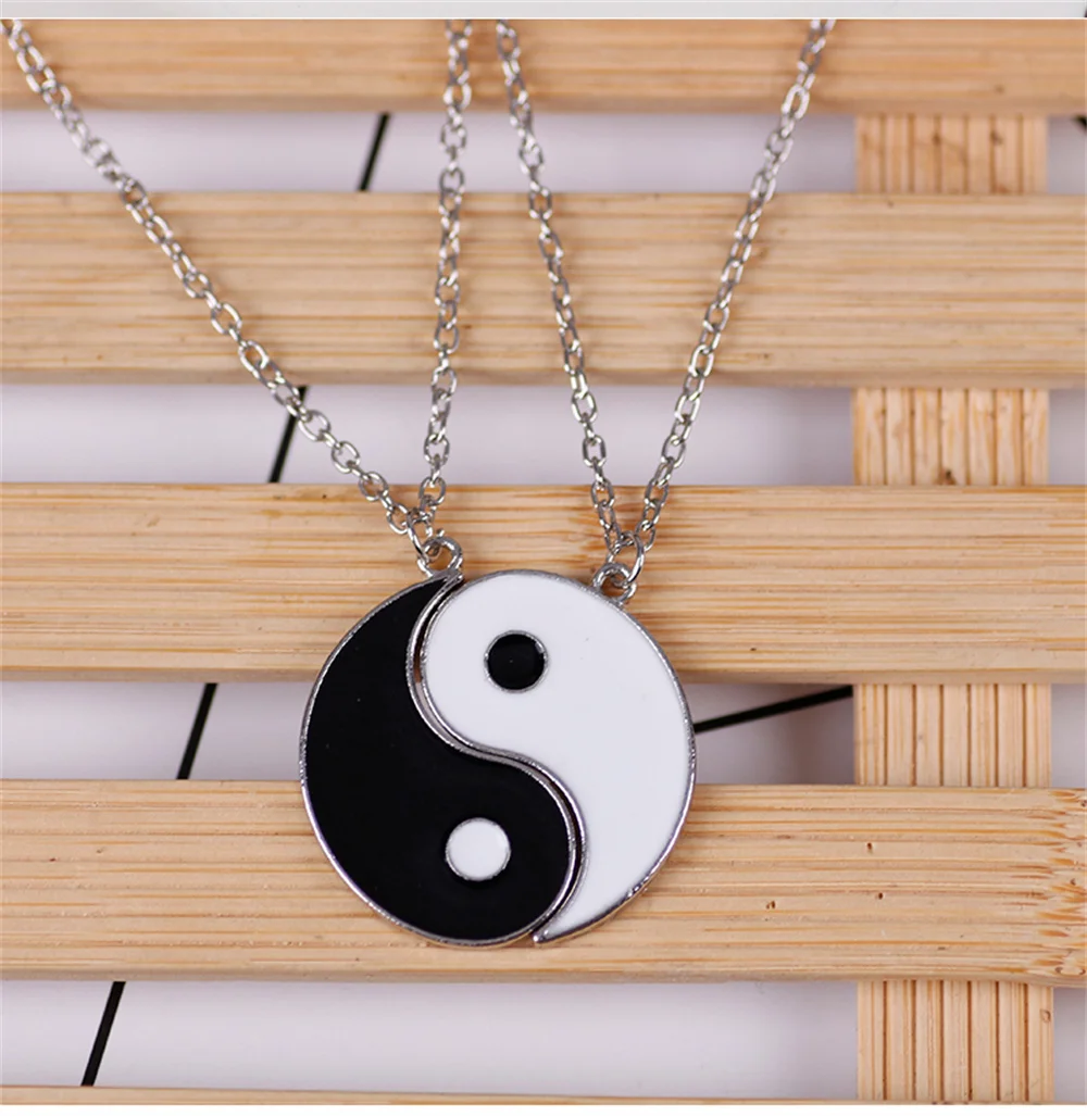 2 Pcs/Set Couple Necklace Vintage Yin Yang Gossip Pendant Choker Jewelry For Best Friends Yin Yang Tai Chi Necklace Friendship