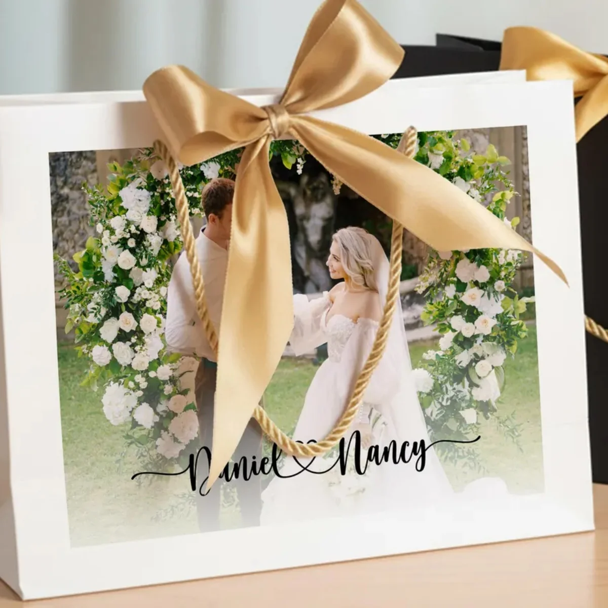 パーソナライズされた結婚式の写真ギフトバッグ、カスタムメイドの新郎新婦の写真入りギフトバッグ（ハンドル付き）、ブライズメイドのプロポーズ-ウェルカム-サンキュー