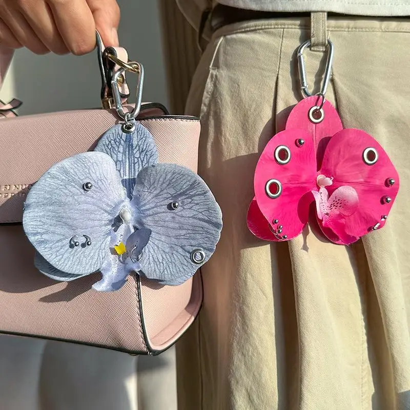 Exquisite Phalaenopsis Orchid Lily Keychain Creative Simulation Flower Bag Pendant Fashion Backpack Decoration Accessories Gift