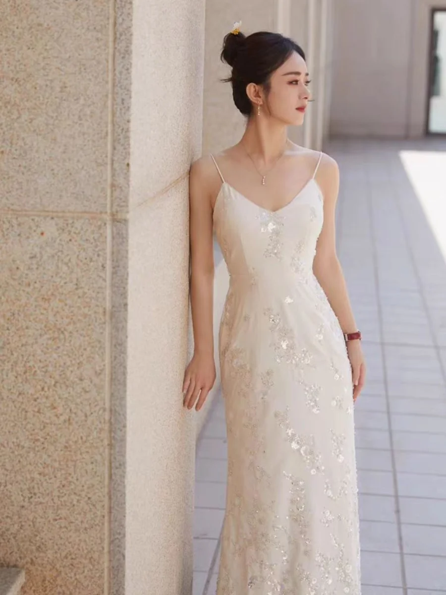 

White Sequin Embroidery Slimming Evening Dr Strapl Gown for Birthday Par Wedding Anniversary Performance Faionable