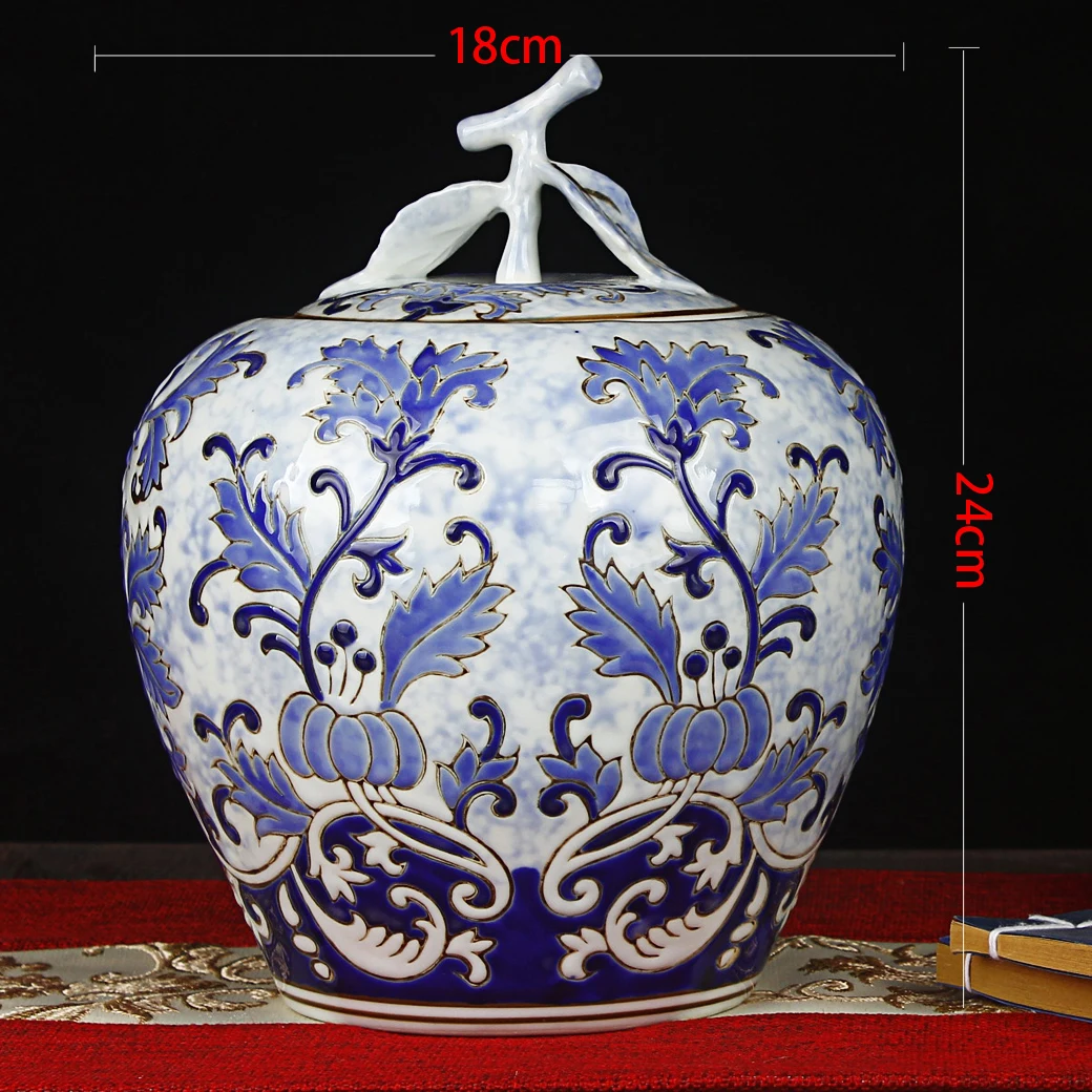 Vintage Blue and White Porcelain Vases Classic Ceramic Flower Pots Storage Jar with Lid Desktop Decor for Home or Office