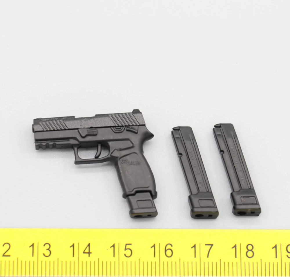 

VERYHOT M001 Duty Man Soldier Call The Secondary Weapons P320 Clips Holster Bag PVC Material Not Real For 12" Figure Doll 1/6