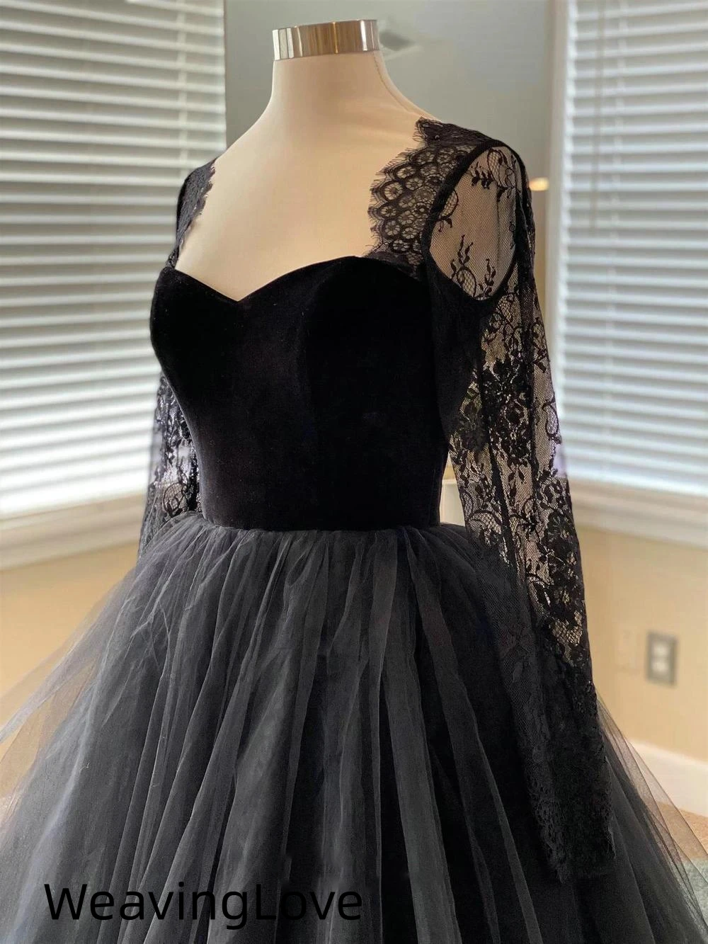 Black Vintage Long Sleeves Tulle Wedding Dress Lace Wedding Gown A-Line Bridal Customize One Piece Dresses Vestidos De Gala