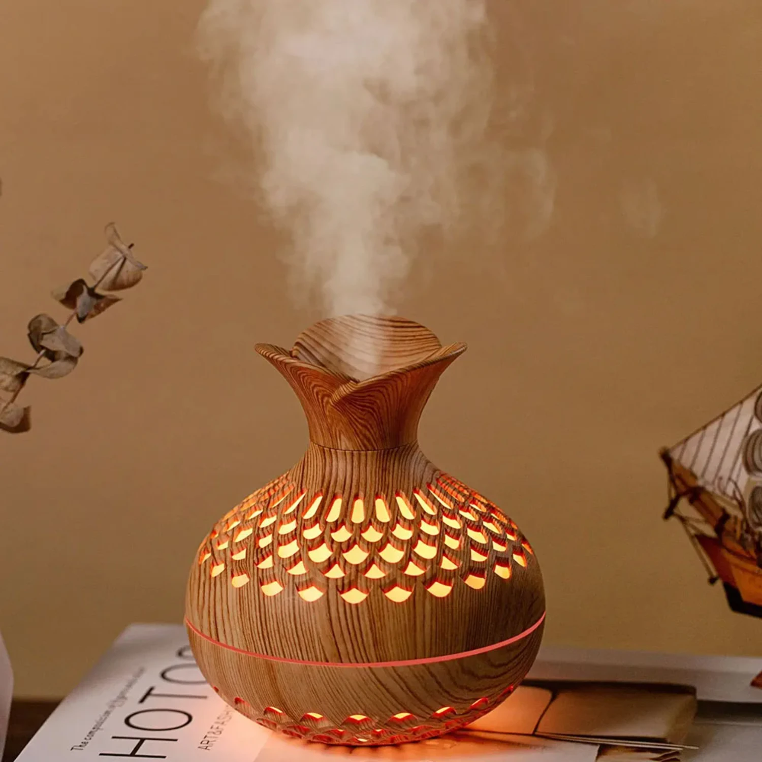 Enhance your home atmosphere like never before with this elegant 300ml USB household humidifier diffuser atomizer. Enjoy a hydra