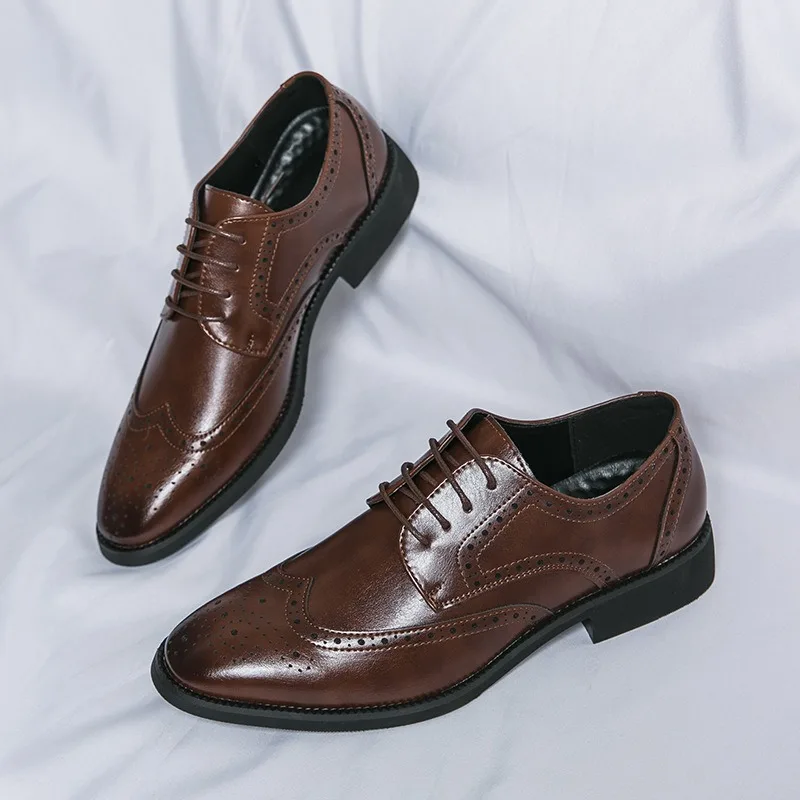 Cross-border carved lace-up Brock leather shoes fashion dress business casual shoes large size retro office men's shoes