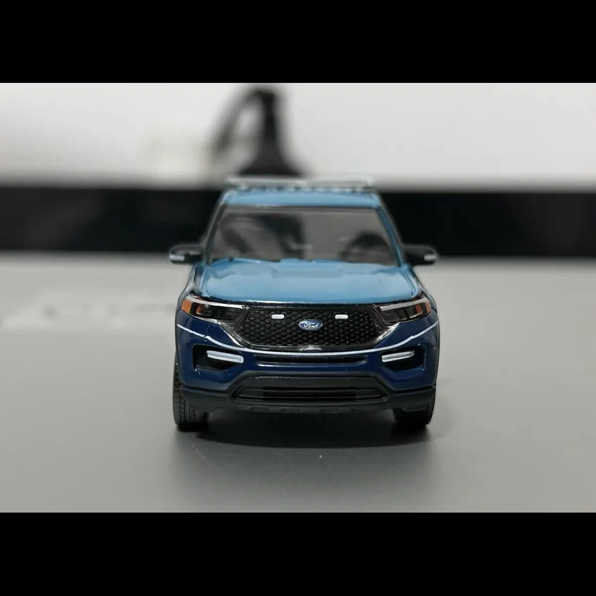 

Green Light 1:64 2020 Ford Police Interceptor Ford Explorer Police Car Diecast Metal Toy Car Model Childrens Collectibles Gift.