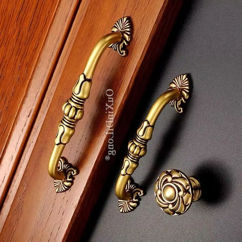 

Retro 10PCS Solid Brass Antique Furniture Pulls Handles Drawer Knobs Cupboard Wardrobe Kitchen Closet Dresser Cabinet Door Pulls