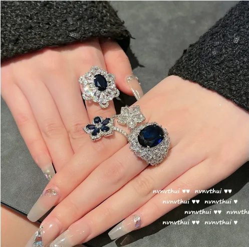 

2023 Women Ring Lake Light Water Shadow Deep Sea Blue Denier Shaped Gem Ring Plated with 18K Gold Snowflake Zircon Frost Flower