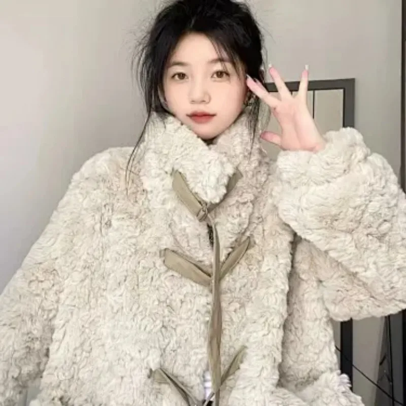 Women Winter Korean Style Petite Loose Thick Faux Lamb Fur Coat Cute Design Warm Cold Proof Furry Outerwear