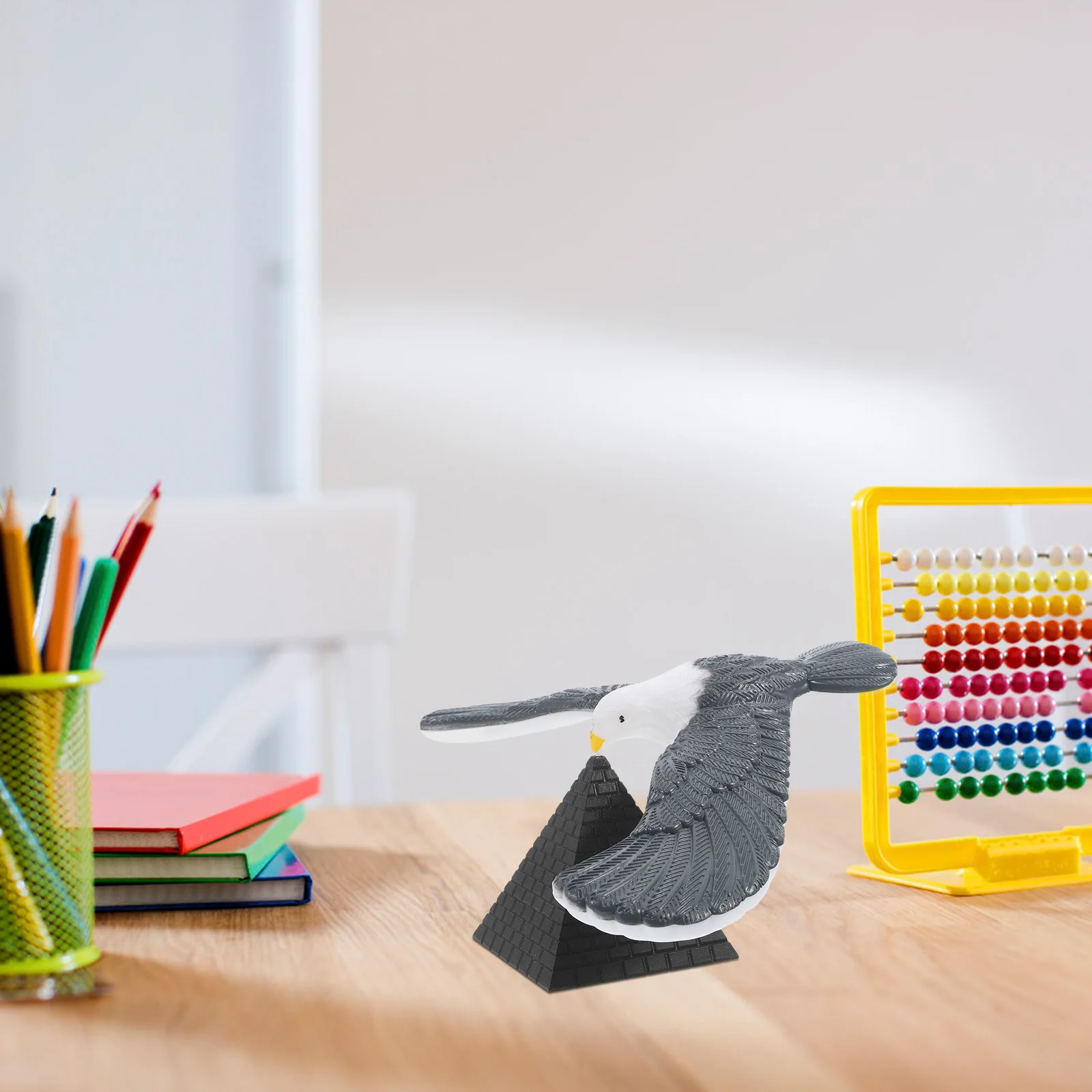 

1pc Balancing Bird Unique Design Plastic Eagle Balance Ornament For Kids Diy Tabletop Decoration Party Favor