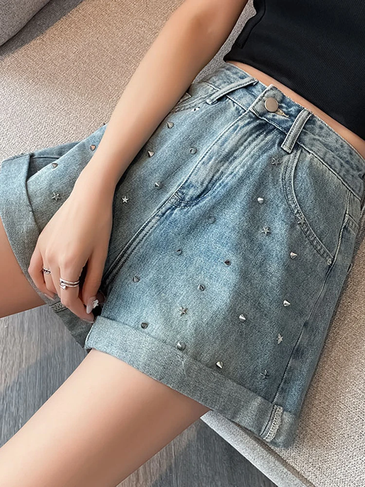 

American Heavy Industry Hot Drilled Denim Shorts for Women Summer High Waist Slim A-line Wide Leg Curled Hem Hot Pants