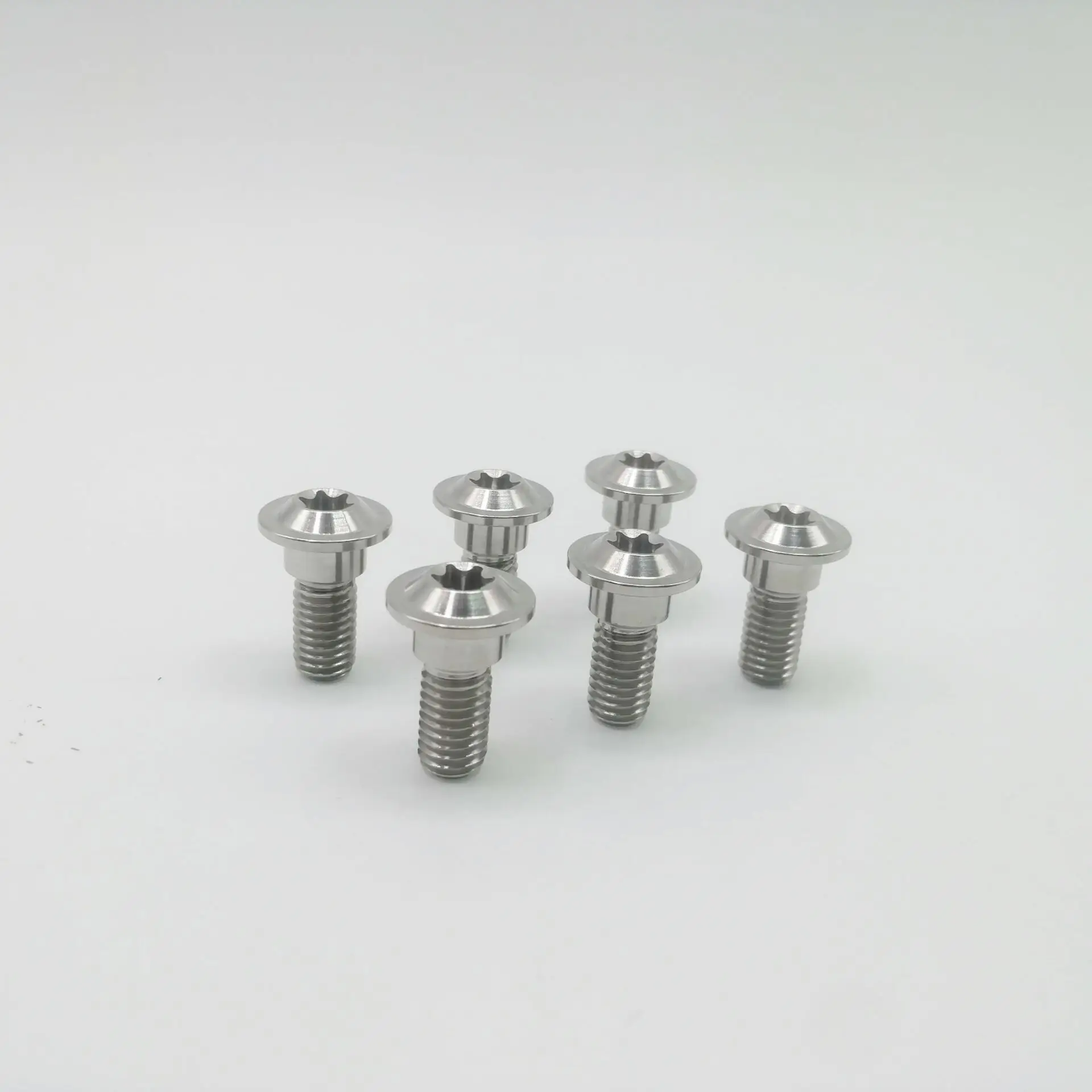 6Pcs/lot Titanium Ti Motorcycle Bike Rotor Bolt Screw Motorbike Rear Brake Bolt M8x20mm Torx T40 For YAMAHA Bike Brake