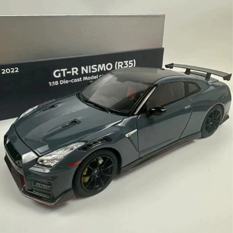 

1/18 Scale GTR R35 2022 Simulation Alloy Car Model Static Display Collectible Toy Gift Souvenir Decoration