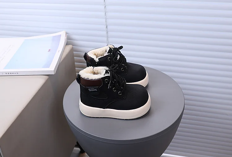 2026 Herbst Winter Kinderstiefel Warme Plüschstiefel für Jungen und Mädchen, Modische Kinder-Freizeitschuhe, Stiefel für Kinder Größe 21-30 – Detail 24