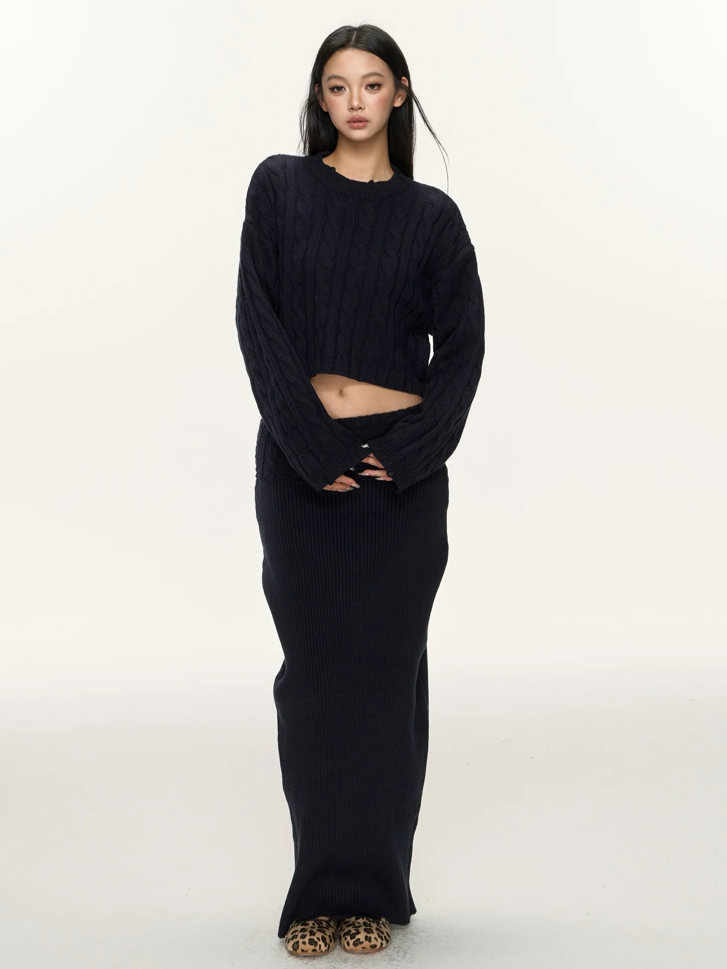 

Nova B ort Sve Texture Knit Sweater Loose Aosphere Vintage Ele f Skirt Set Women's Faion Winter Collection