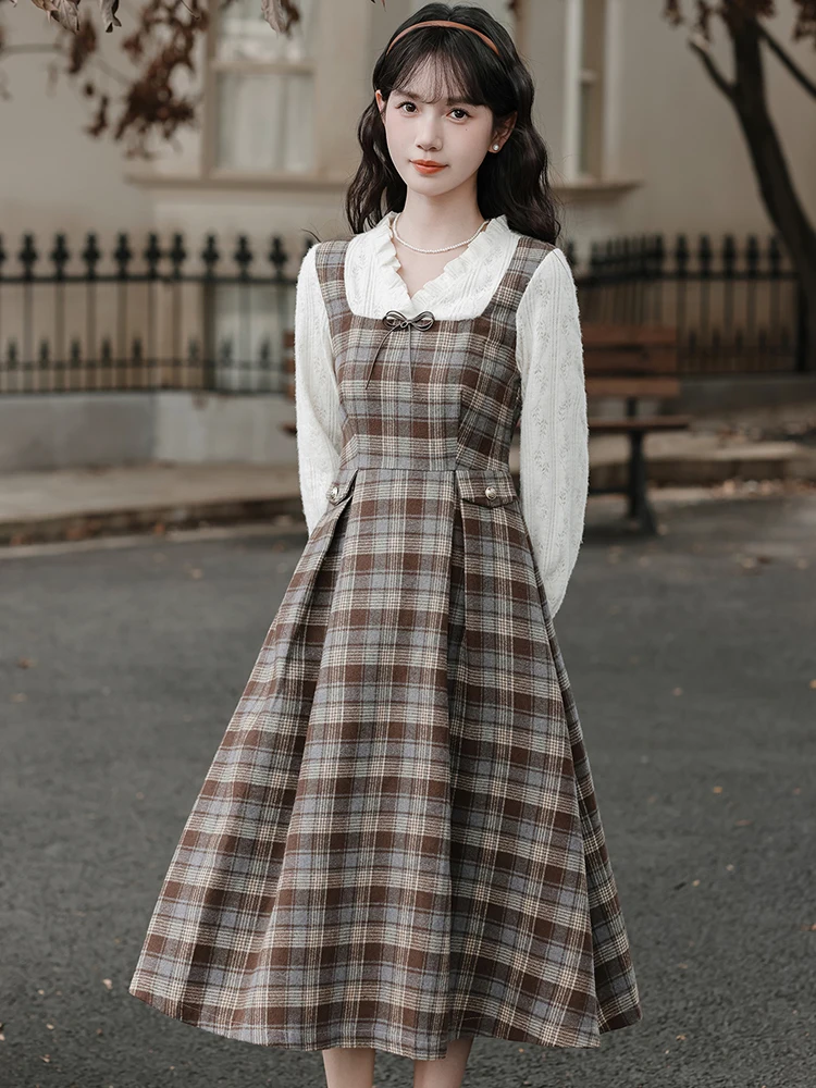 เดรสแขนยาวลายสก็อตสีขาวสไตล์แพทช์เวิร์คสำหรับผู้หญิง ดีไซน์หรูหรา คอตุ๊กตาผูกโบว์  แบบสองชิ้นในตัวเดียว  คอลเลคชั่นฤดูใบไม้ร่วง-ฤดูหนาว 2025 ชุดเดรสออกงานสุดหรู