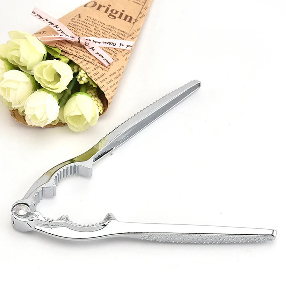 Shell Remover Nut Cracker Portable Silver Zinc Alloy Convenient Hazelnut Tongs Nut Sheller Simple High Quality