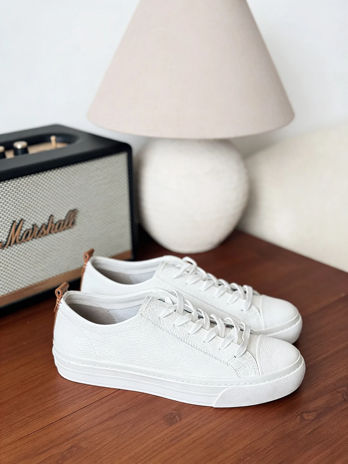 Women\'s Luxury Brand Genuine Leather White Sneakers Minimalist Lace-Up Casual Comfortable Daily Fashion Ladies Flat Shoes