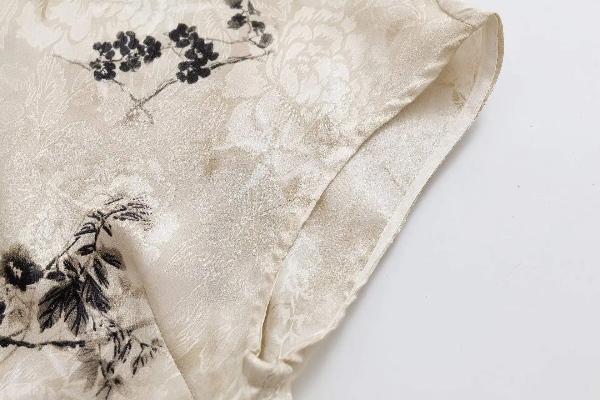 جديد النمط الصيني شيونغسام مزاجه الرجعية زي النمط الصيني فتحة مائلة زر مطبوعة مزاجه قميص