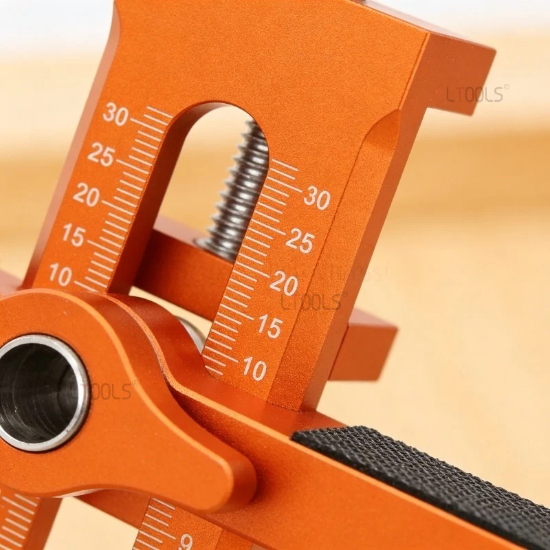 

Приспособление для монтажа дверных панелей шкафов, быстрозажимной позиционирующий инструмент для сверления, вспомогательное приспособление для выравнивания и установки дверных панелей