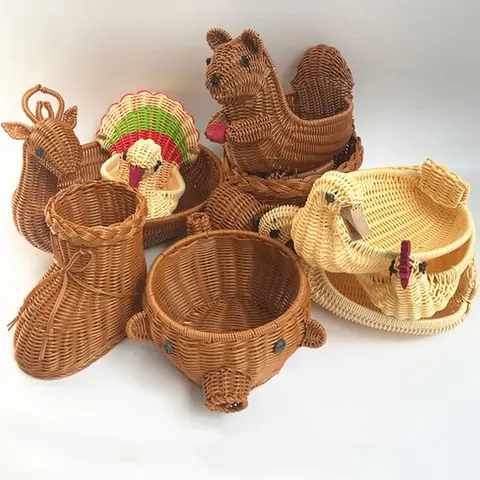Rattan Woven Fruit Basket Cute Shape Fruit Bowls Tray Vegetable Snack Basket