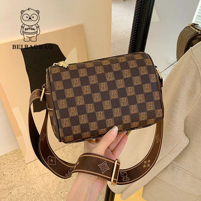 Grid Square Bag 2024 New Retro Fashion Casual Women\'s Bag Bear Pattern Design Crossbody Bag Large Capacity Single Shoulder Bags