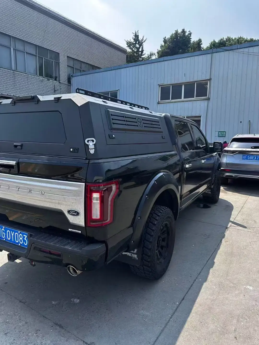 

Легкий складной тент-кунг из марганцевой стали/алюминиевого сплава Dream Garage для пикапов 4x4 с двойной кабиной, устойчивый к непогоде