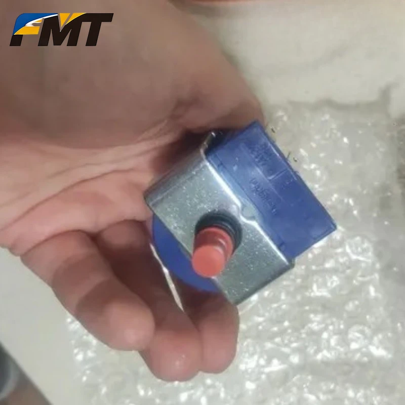 

Запасные части для электромагнитного водяного насоса FMTElectromagnetic для парогенератора Philips GC7619