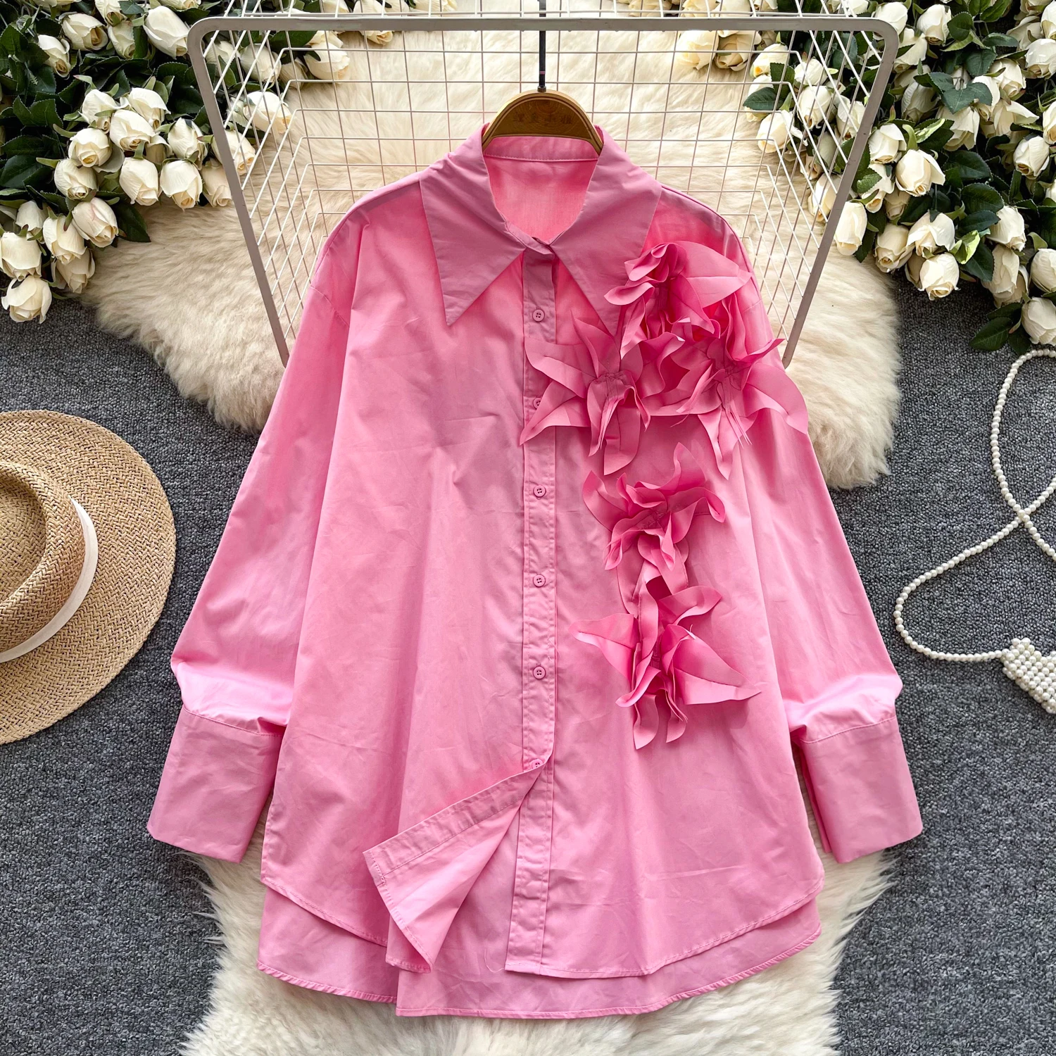 

Black Pink White Luxury 3D Flower Appliques Shirt Turn Down Collar Solid Color Loose Blouse Women 2025 New Fall Chic Casual Tops