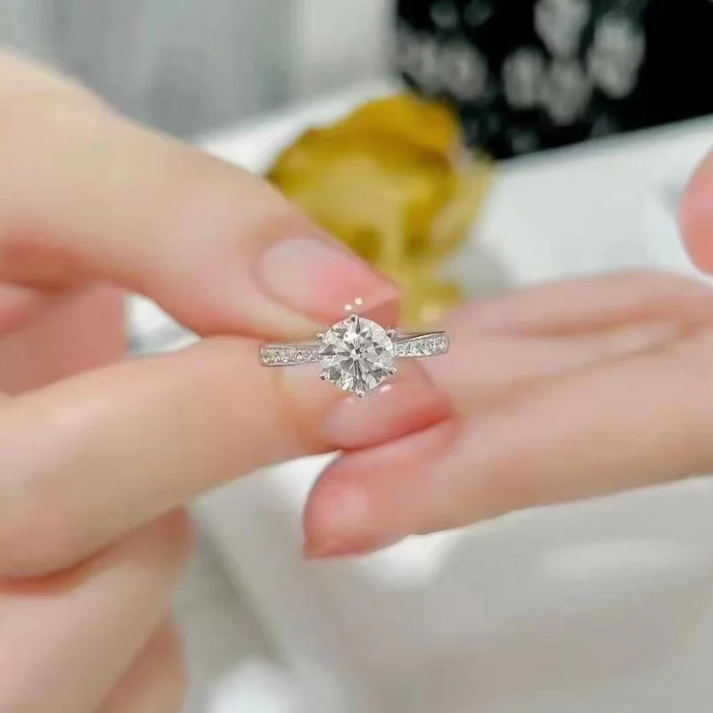 【】925Silver MoissaniteBClassic Fashion Six-Claw Ring Advanced Xiaohongshu Live Broadcast Same Style