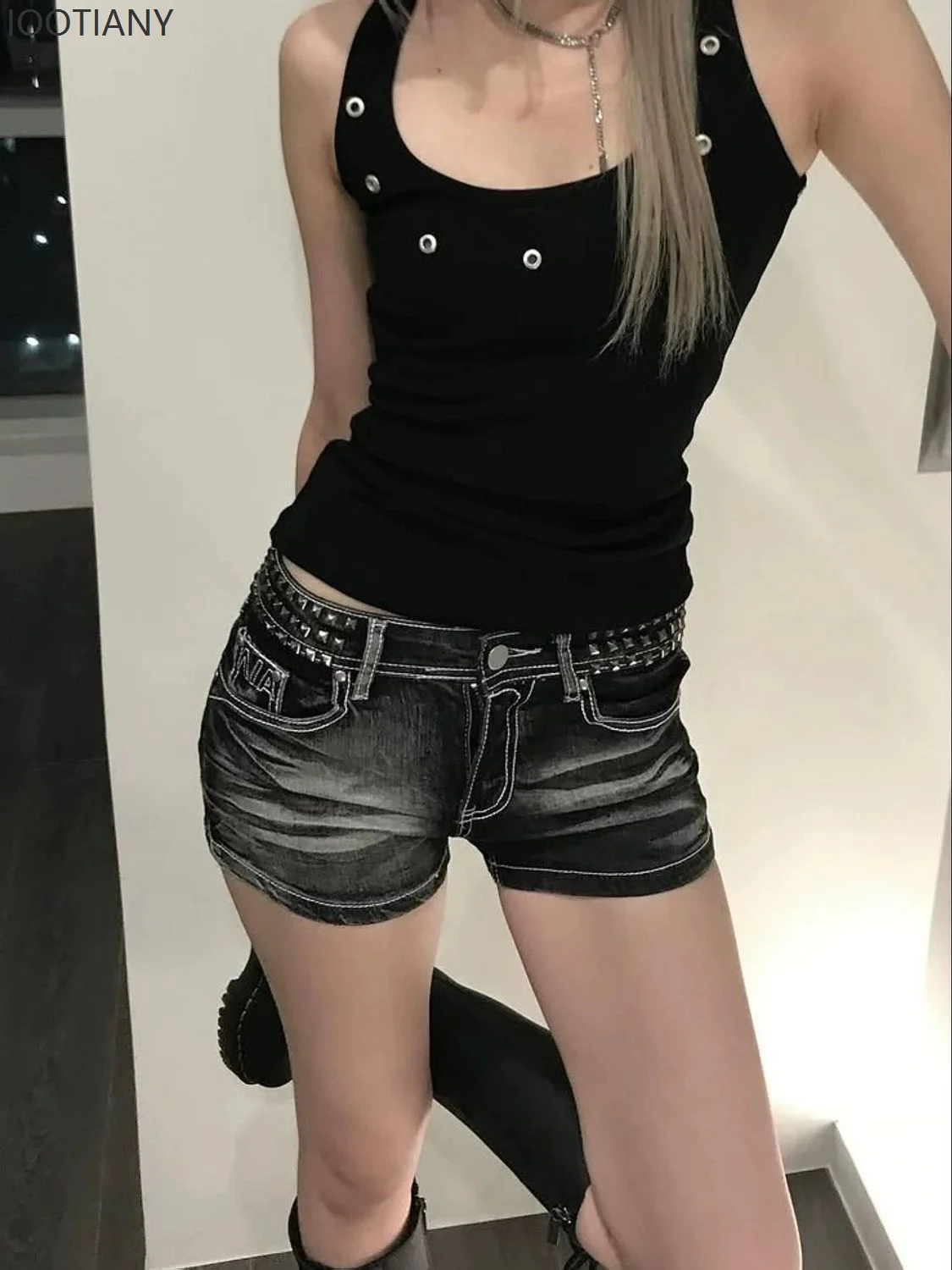 Y2k Streetwear Denim Shorts Women American Retro Rivet Design Sexy Low Rise Slim Mini Hot Pants Vintage Embroidery Short Jeans