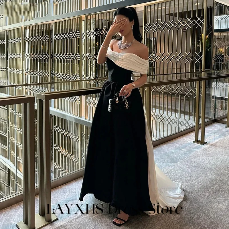 LAYXHS Elegante avondjurken Zwart wit Uit de schouder A-lijn Hofsleep Galajurken Op maat gemaakte robes de soirée