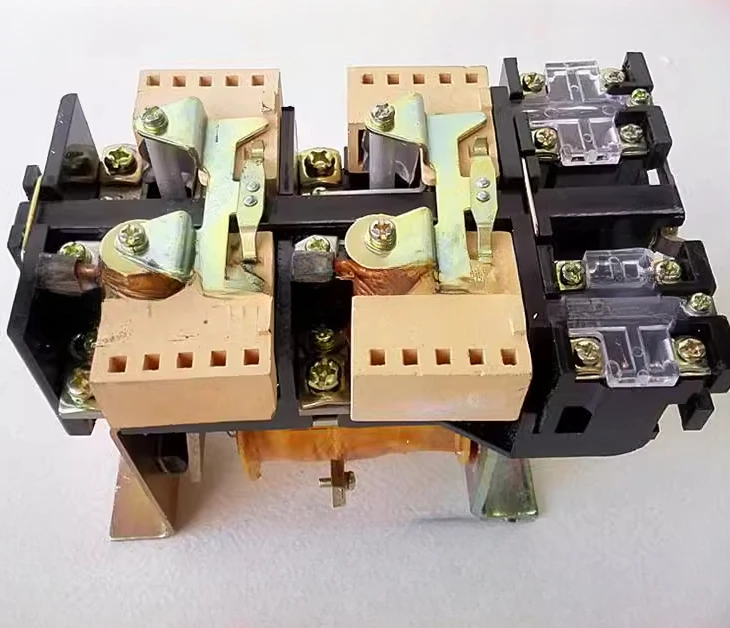 Dc Contactor CZ0-40…